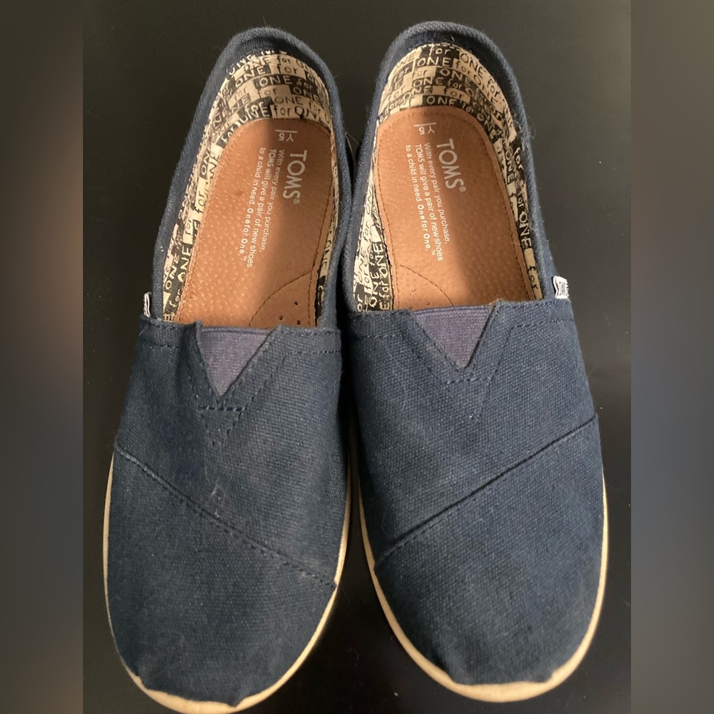 Toms Navy Youth Alpargata Canvas Sz 5